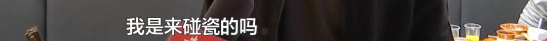 DƬ